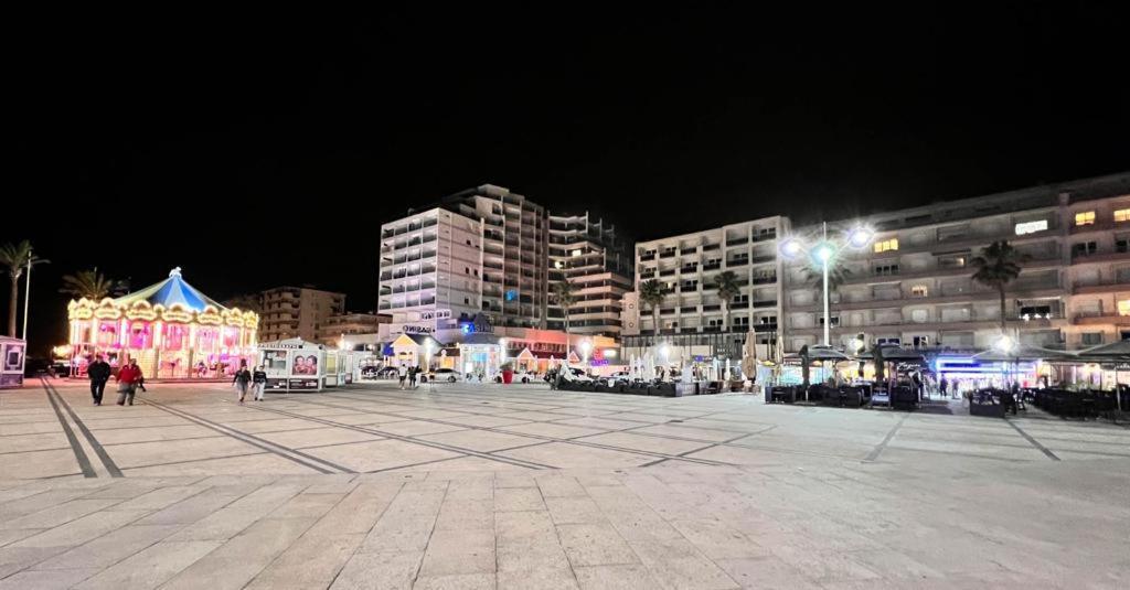 Appartement Vue Mer Parking Prive Place Med Canet-en-Roussillon Luaran gambar